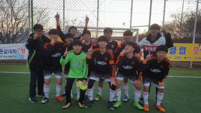 제10회-전국학교스포츠클럽대회-풋살-경기-우승(울진교육지원청)2-2.jpg