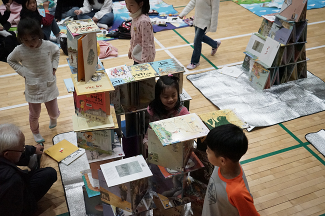 055.jpg