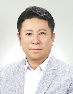장종철-증명사진.jpg