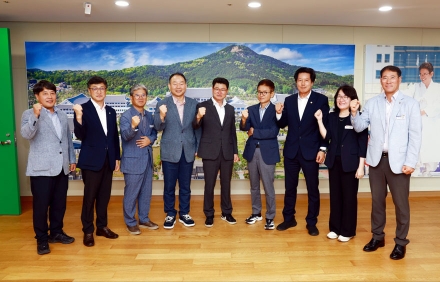황이주 울진군수, 이철우 경북도지사 만나 핵심 현안 지원 요청