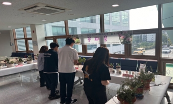 울진군학교밖청소년지원센터, 자기계발프로그램 ‘꽃피움’ 작품전시회 열어