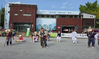 울진군, ‘십이령 등금쟁이 축제’ 성황리 마무리