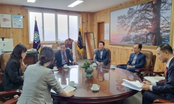 울진교육지원청, 영남대학교 지역경제연구소와 교육 협력 방안 논의
