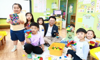 울진군, 다자녀 유공수당 ‘두 마리 토끼’ 잡았다